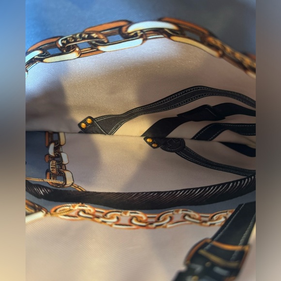 Louis Vuitton limited edition lambskin Coussin PM Black w/ twilly scarf chain - Picture 6 of 16